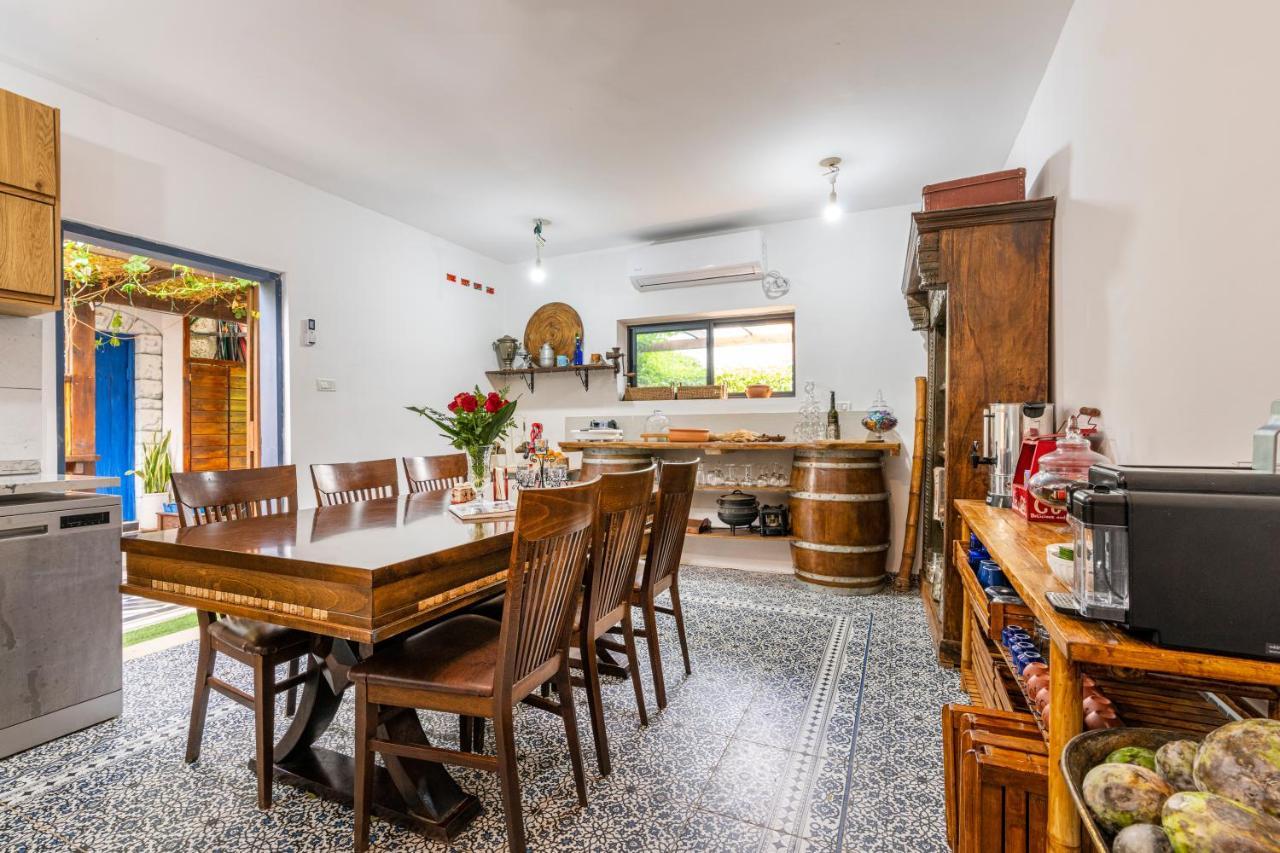 Ahuzat Shaul Seaside Bed & Breakfast Hadera Exterior foto