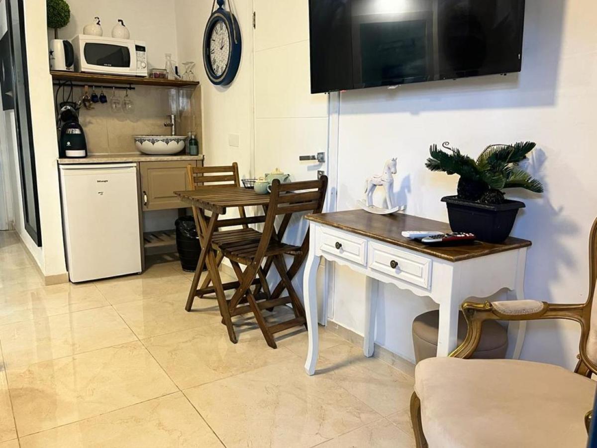 Ahuzat Shaul Seaside Bed & Breakfast Hadera Exterior foto