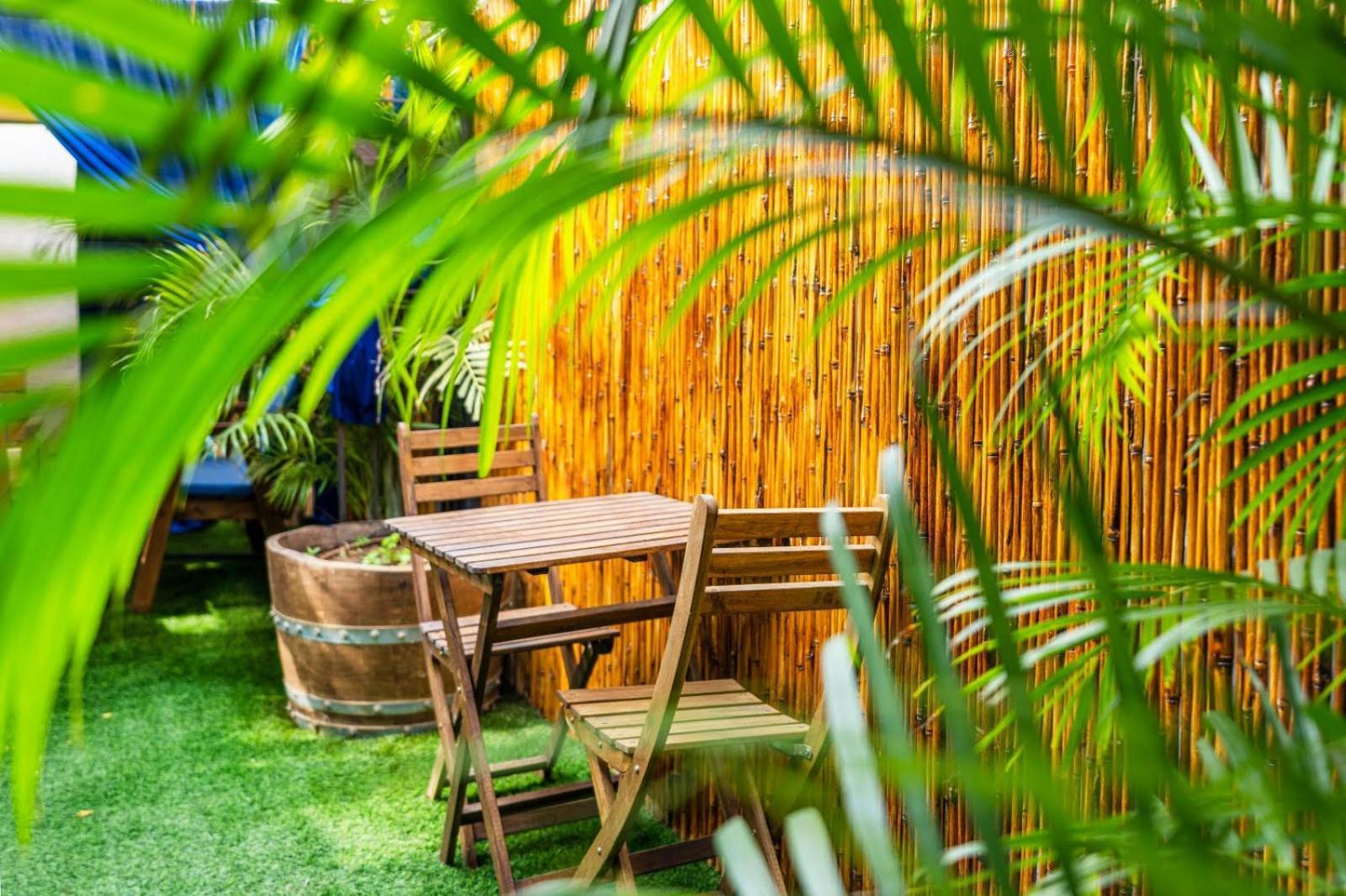 Ahuzat Shaul Seaside Bed & Breakfast Hadera Exterior foto