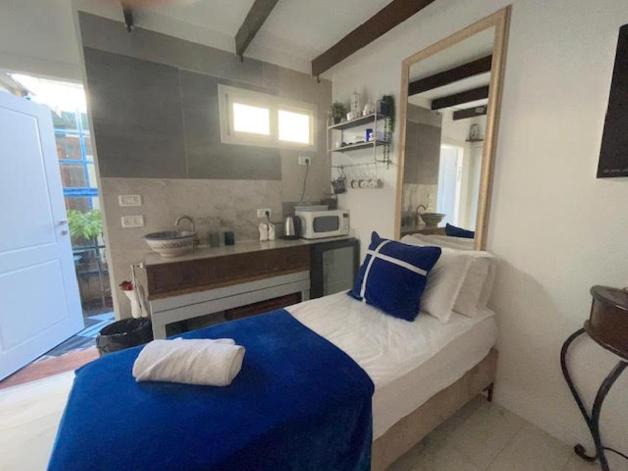 Ahuzat Shaul Seaside Bed & Breakfast Hadera Exterior foto
